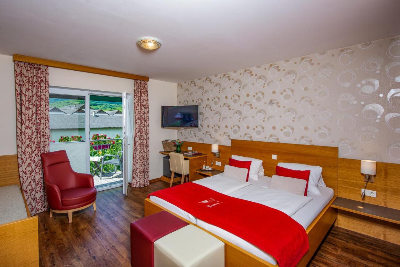 Hotel Garni Weinquadrat Weissenkirchen in der Wachau Exterior photo